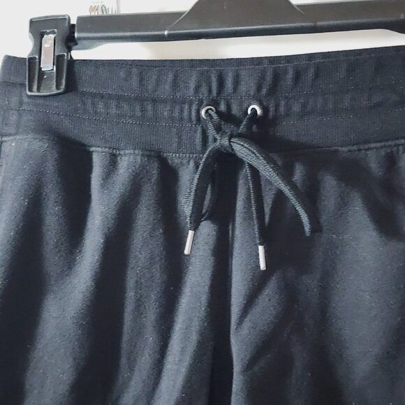 Tek Gear Essential Gear Black Mid Rise Wicking Drawcord Waist Workout Short Sz S - Picture 12 of 16